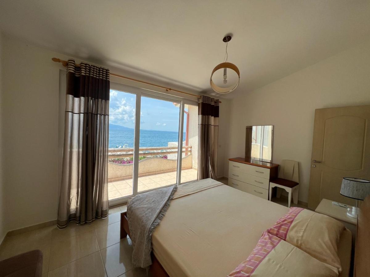 Apartments Wonderful Bay Sarande Bagian luar foto