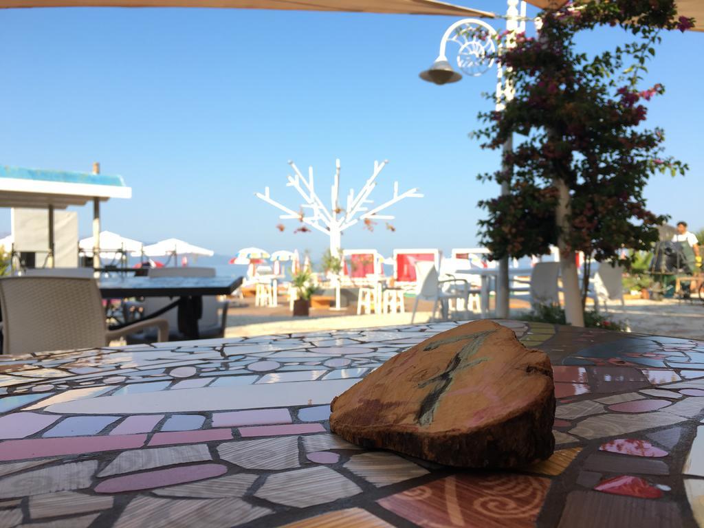 Apartments Wonderful Bay Sarande Bagian luar foto