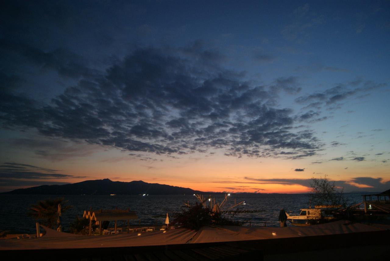 Apartments Wonderful Bay Sarande Bagian luar foto